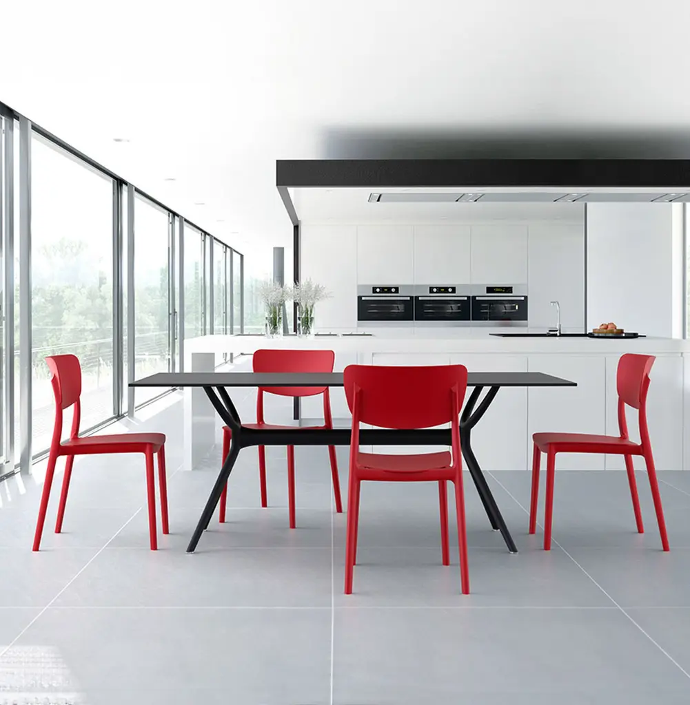 Chaise OMA empilable intérieur exterieur Legia Home